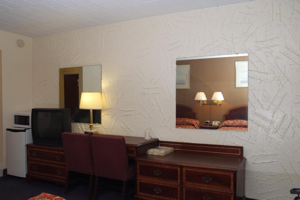 Fairway Inn & Suites Kitchener Phòng bức ảnh